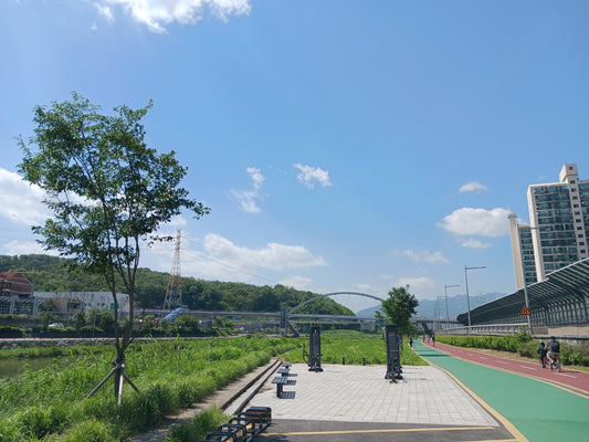 Ramen Time by the River